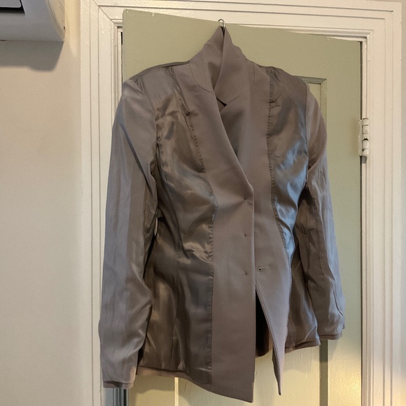 Aritzia Babaton Standout Blazer - Picture 11 of 11